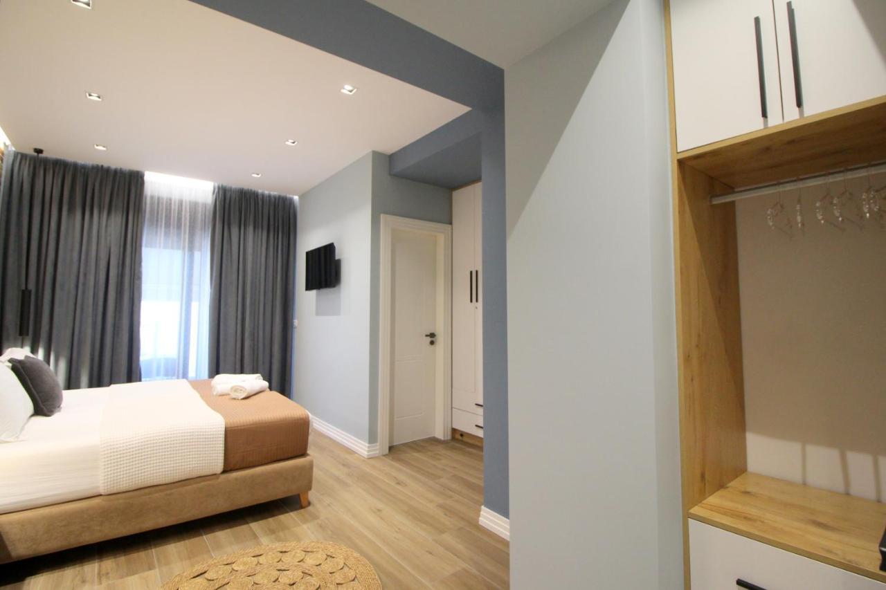 Ngjela Apartments Sarandë エクステリア 写真