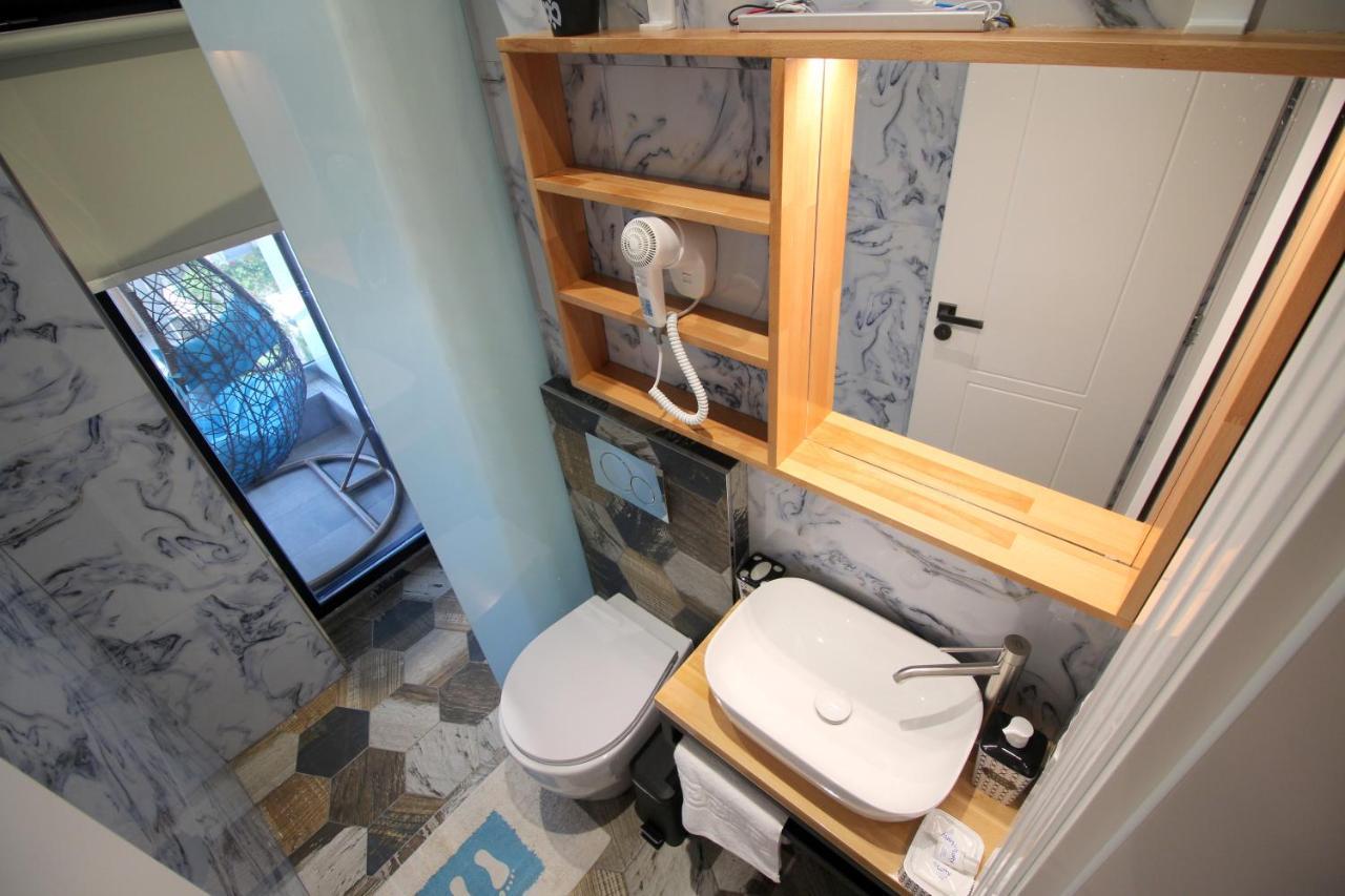 Ngjela Apartments Sarandë エクステリア 写真