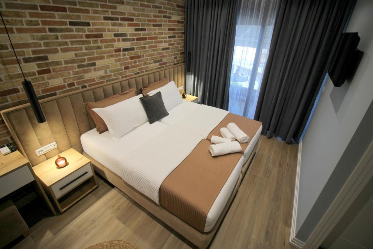 Ngjela Apartments Sarandë エクステリア 写真