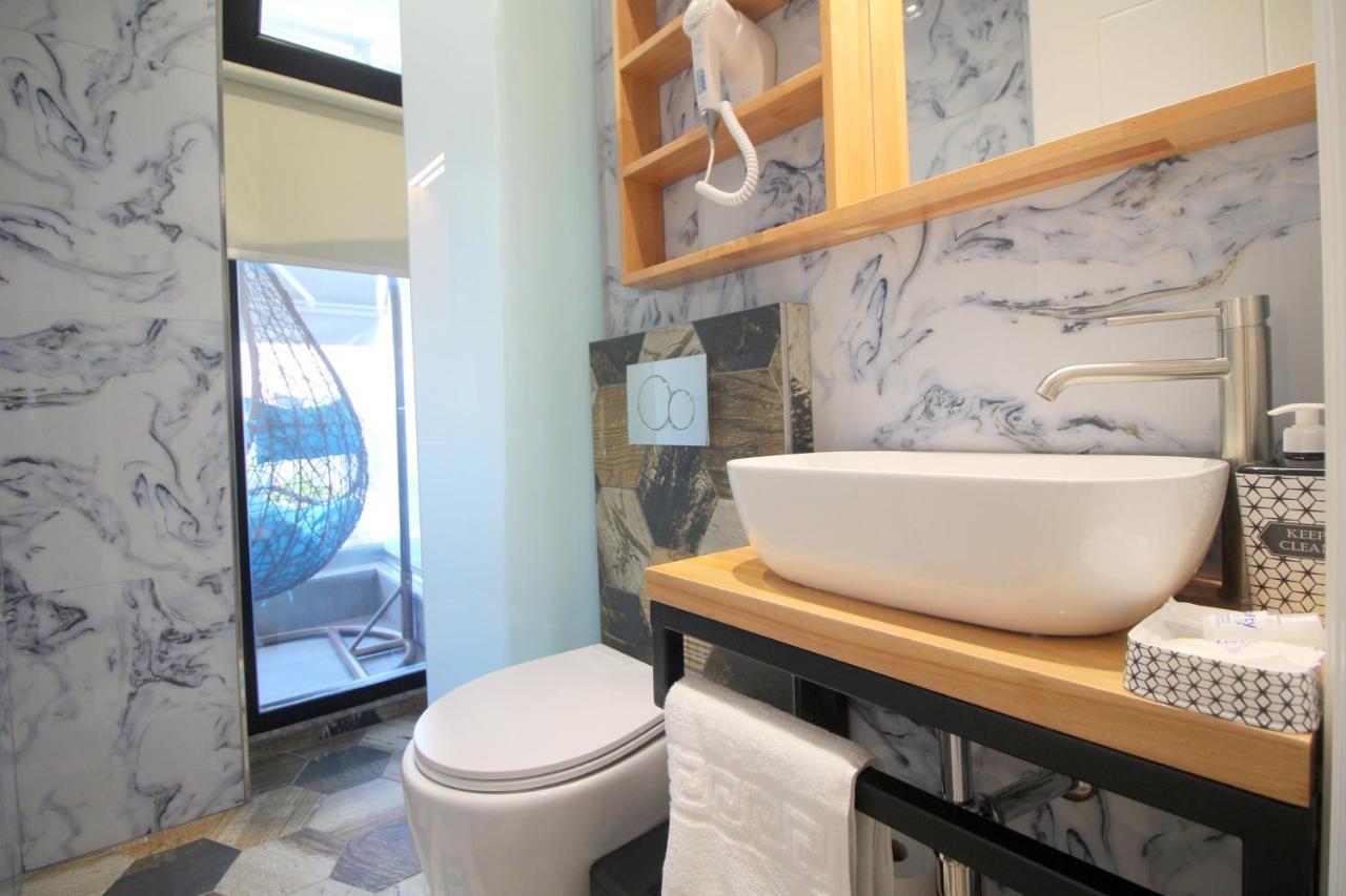 Ngjela Apartments Sarandë エクステリア 写真