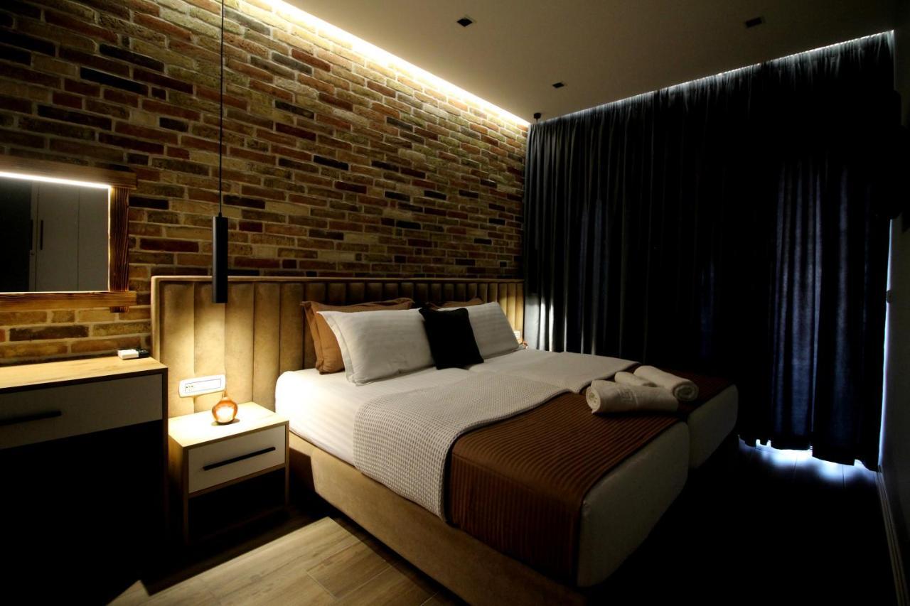 Ngjela Apartments Sarandë エクステリア 写真