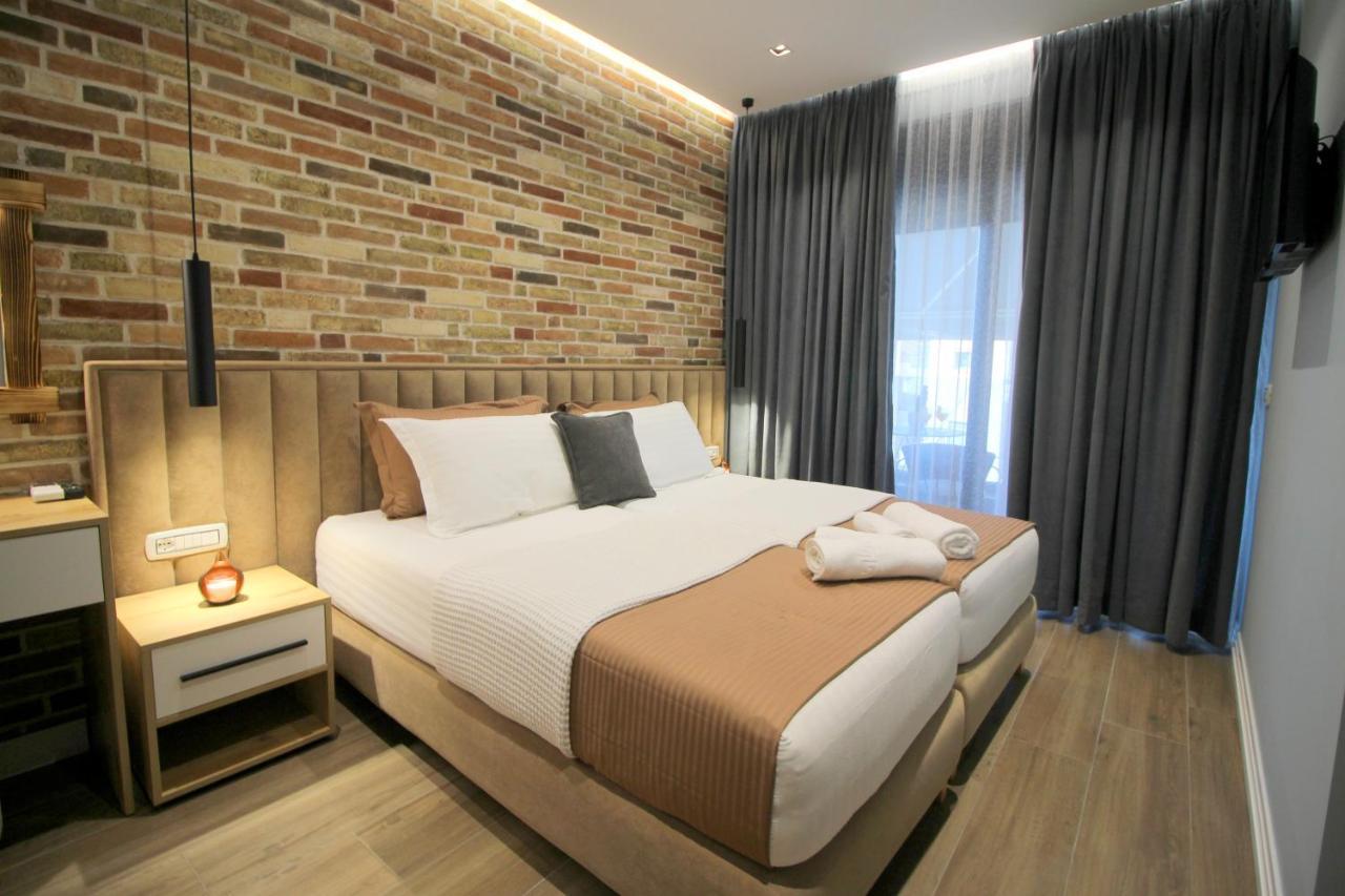 Ngjela Apartments Sarandë エクステリア 写真