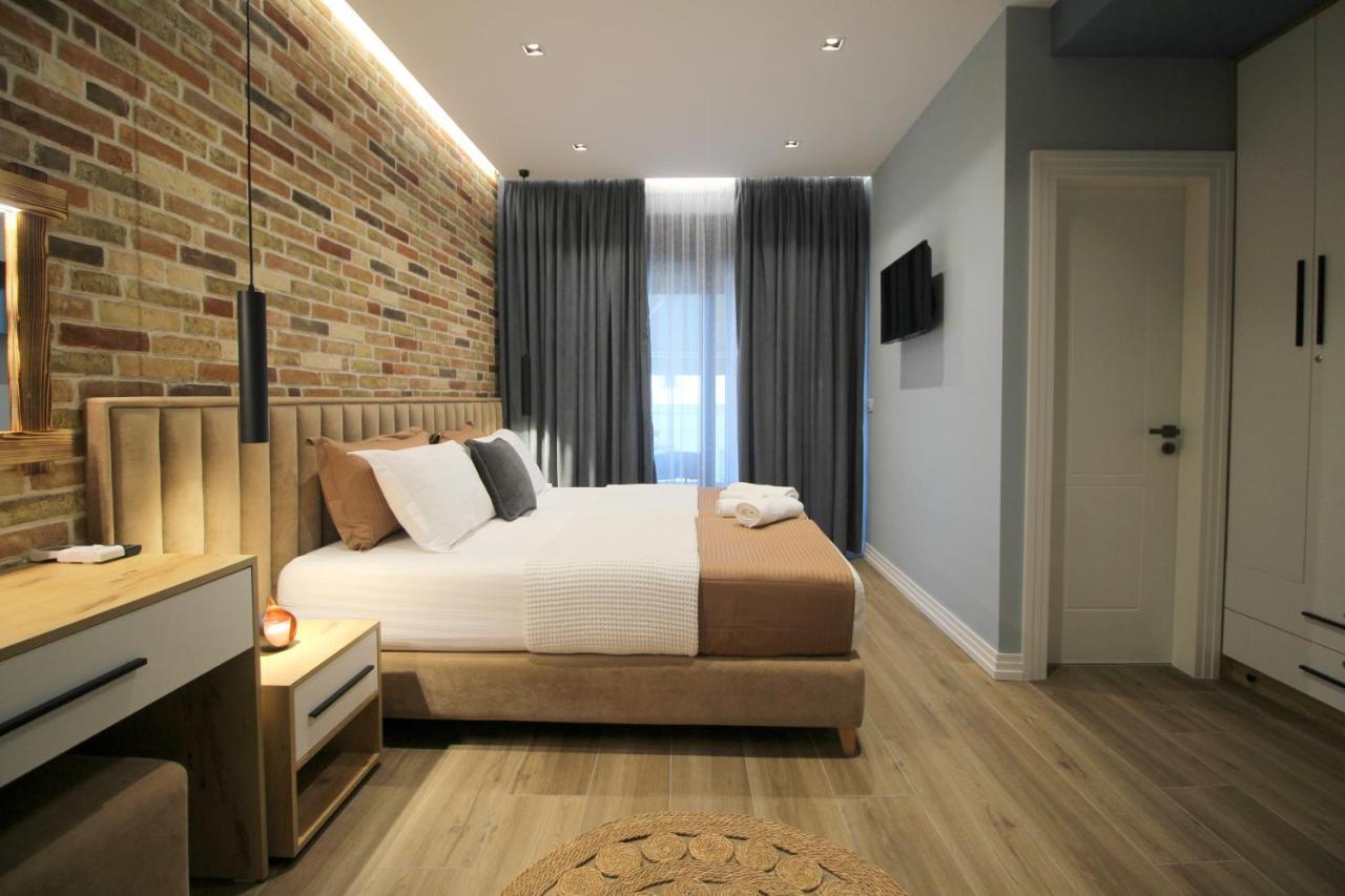 Ngjela Apartments Sarandë エクステリア 写真