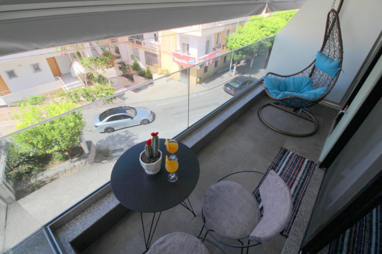 Ngjela Apartments Sarandë エクステリア 写真
