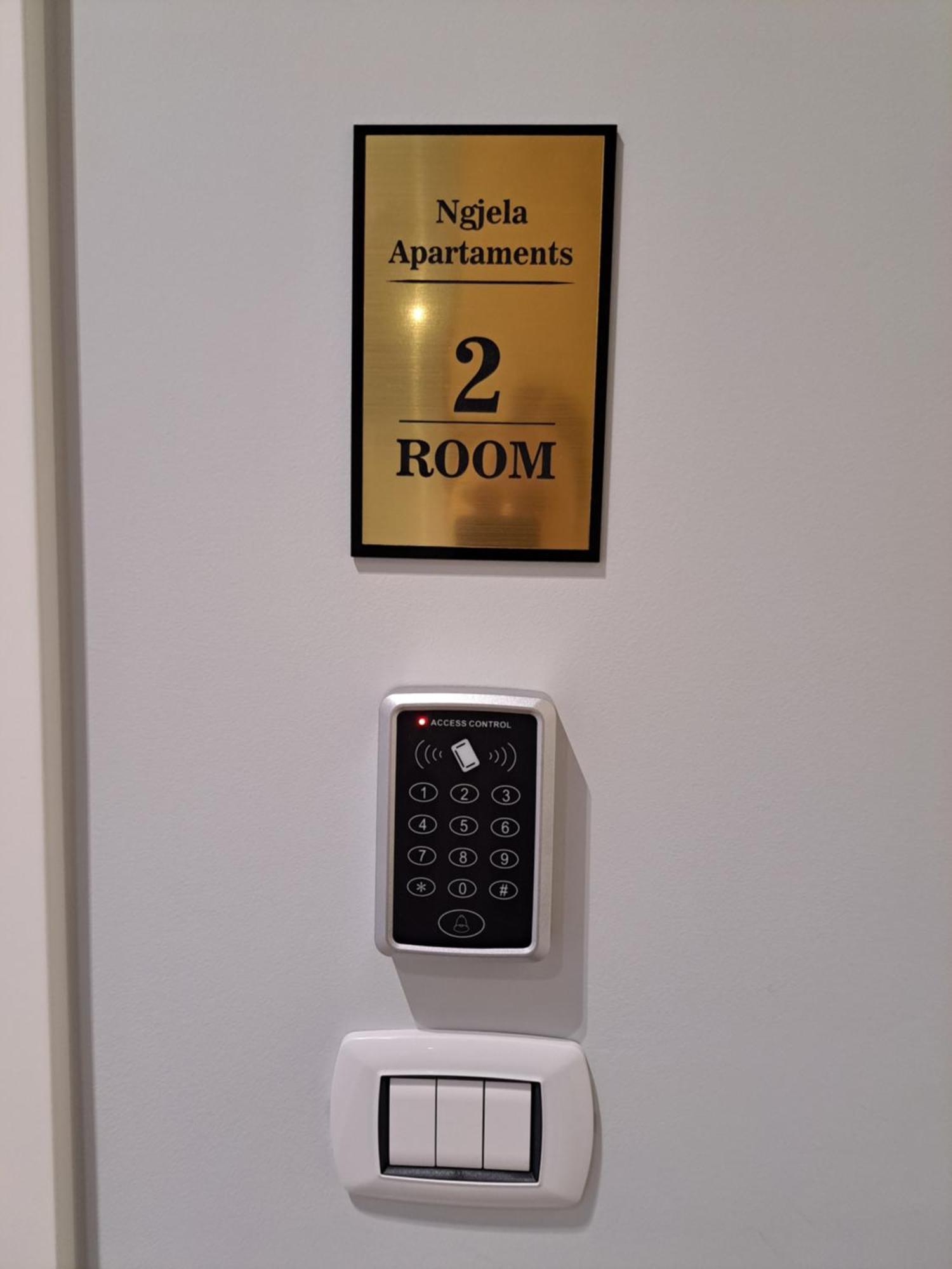 Ngjela Apartments Sarandë エクステリア 写真